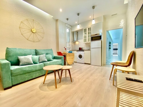 Puerta del Sol Center II · Bright, 3 bedrooms Only Charming