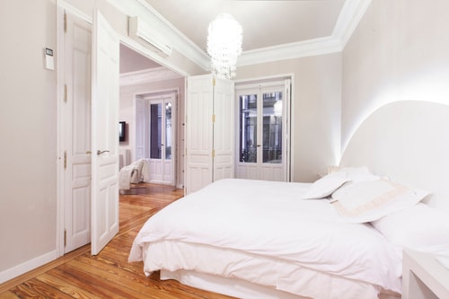 Casa de la Luna · 5 dormitorios, 5 baños y balcón · foto 83 · Only Charming, Madrid