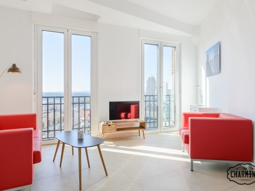 Gran Vía Callao 6 · Balcón, vistas y A/A · apartamento en Malasaña · foto 2 de 23