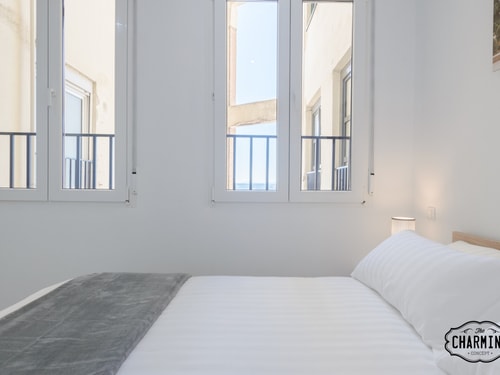 Gran Vía Callao 6 · Balcón, vistas y A/A · apartamento en Malasaña · foto 15 de 23