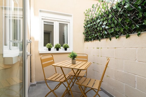 San Isidro II · 1 dormitorio con patio y A/A · foto 19 · Only Charming, Madrid