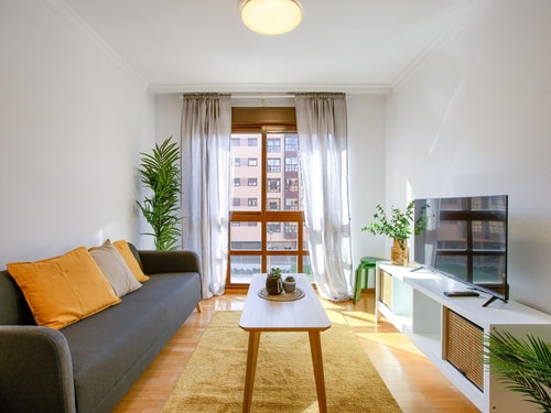 Madrid Airport III · 2 bedrooms, pool and parking · photo 3 · Only Charming, Madrid
