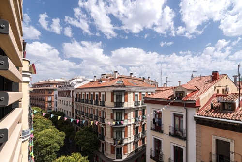 Chueca Apartment 1 · 2 dormitorios, 2 baños y A/A · foto 29 · Only Charming, Madrid