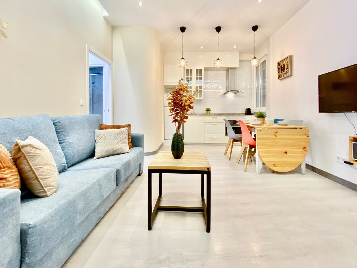 Puerta del Sol Center I · 3 dormitorios y 2 baños · apartamento en Sol · foto 1 de 34