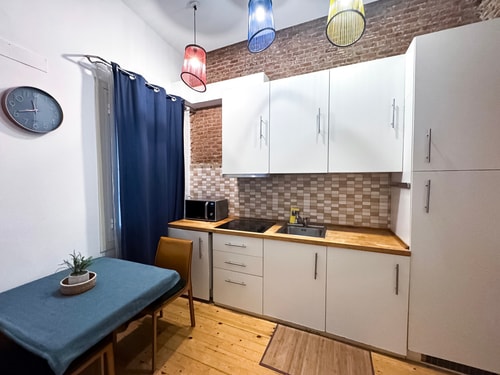 Madrid Embajadores · 1 dormitorio con A/A · foto 11 · Only Charming, Madrid