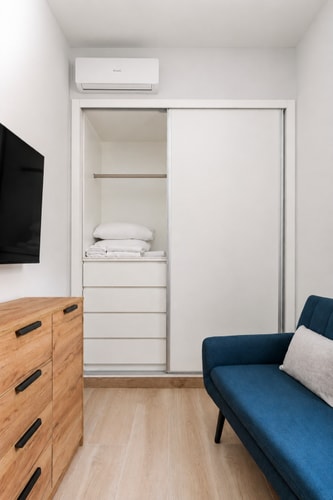 Villa de Vallecas I · 1 dormitorio con A/A · foto 11 · Only Charming, Madrid