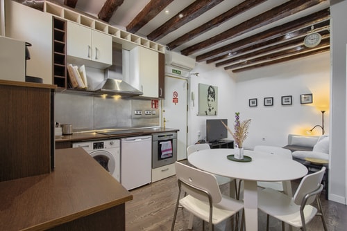 Sol Attic · 1 dormitorio con A/A · foto 9 · Only Charming, Madrid