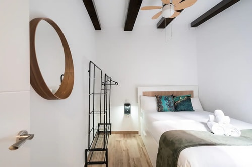 San Isidro II · 1 dormitorio con patio y A/A · foto 22 · Only Charming, Madrid