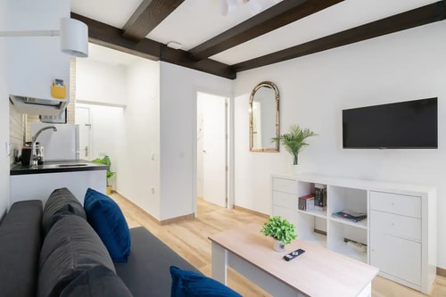 San Isidro II · 1 dormitorio con patio y A/A · foto 2 · Only Charming, Madrid