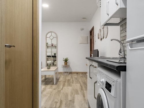 Numancia II · 1 dormitorio con A/A · foto 18 · Only Charming, Madrid