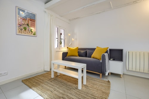 Latina Center · Estudio con A/A · foto 9 · Only Charming, Madrid