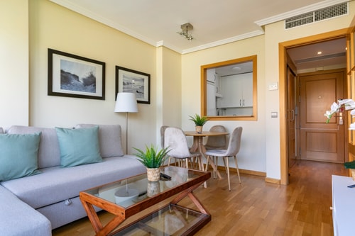 Nuevo Madrid · 1 bedroom with pool and parking · photo 2 · Only Charming, Madrid