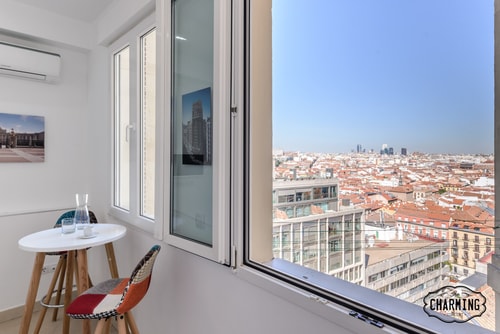 Gran Vía Callao 1 · Estudio con vistas y A/A, Malasaña