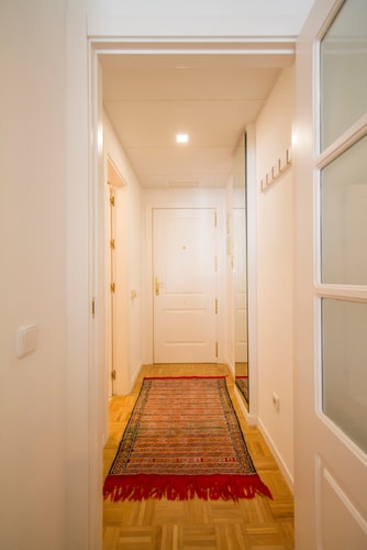 Puerta de Atocha · Estudio con piscina y patio · foto 33 · Only Charming, Madrid