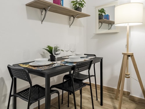 Numancia II · 1 dormitorio con A/A · foto 8 · Only Charming, Madrid