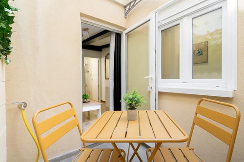 San Isidro II · 1 dormitorio con patio y A/A · foto 21 · Only Charming, Madrid