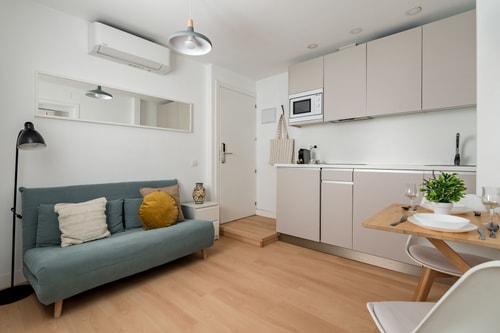 Sol Studio IV · Estudio con A/A · foto 10 · Only Charming, Madrid