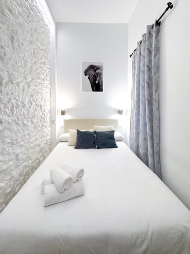 Madrid Embajadores · 1 dormitorio con A/A · foto 9 · Only Charming, Madrid