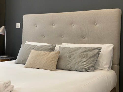 Puerta de Toledo III · 1 dormitorio con A/A · foto 18 · Only Charming, Madrid