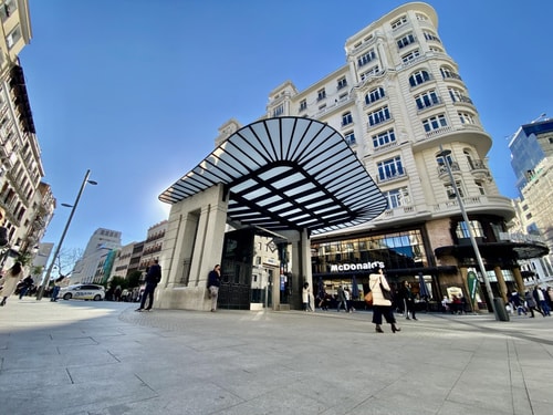 Gran Vía VI · 1 dormitorio con A/A · foto 13 · Only Charming, Madrid