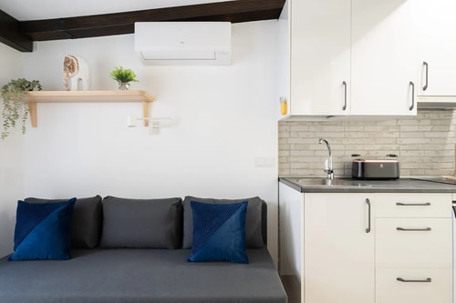 San Isidro II · 1 dormitorio con patio y A/A · foto 5 · Only Charming, Madrid
