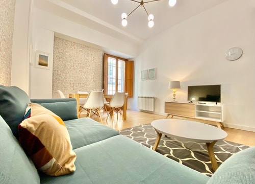 Ópera · 3 dormitorios, 2 baños, piscina y gimnasio · foto 5 · Only Charming, Madrid