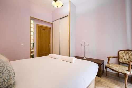 Tirso de Molina I · 3 dormitorios, 2 baños y A/A · apartamento en Lavapiés · foto 10 de 21