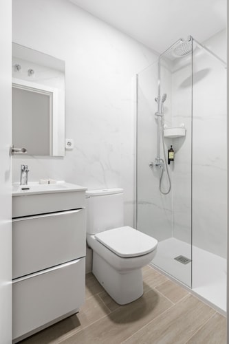 Sol Apartment IV · 2 dormitorios, 2 baños y A/A · foto 7 · Only Charming, Madrid
