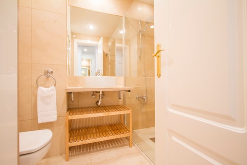 Puerta de Atocha · Estudio con piscina y patio · foto 7 · Only Charming, Madrid