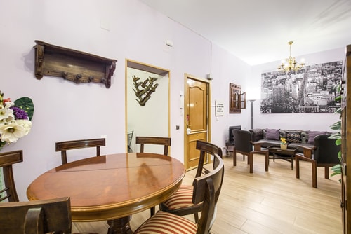 Tirso de Molina I · 3 dormitorios, 2 baños y A/A · apartamento en Lavapiés · foto 6 de 21