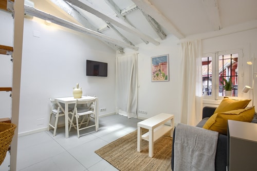 Latina Center · Estudio con A/A, Lavapiés