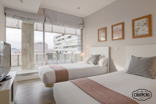 Eurobuilding Exclusive · 2 dormitorios y piscina · foto 23 · Only Charming, Madrid