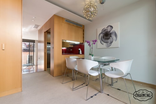 Chueca Apartment 1 · 2 dormitorios, 2 baños y A/A · foto 12 · Only Charming, Madrid