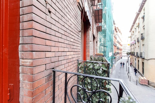 Gran Vía Cosmos · 3 dormitorios, balcones y A/A · foto 16 · Only Charming, Madrid