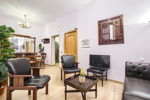 Tirso de Molina I · 3 dormitorios, 2 baños y A/A · apartamento en Lavapiés · foto 5 de 21