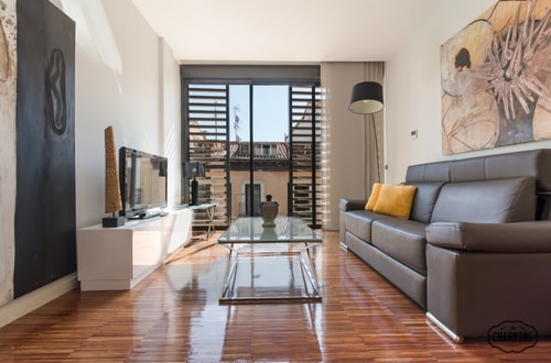 Chueca Apartment 3 · 2 bedrooms and 2 bathrooms · photo 2 · Only Charming, Madrid
