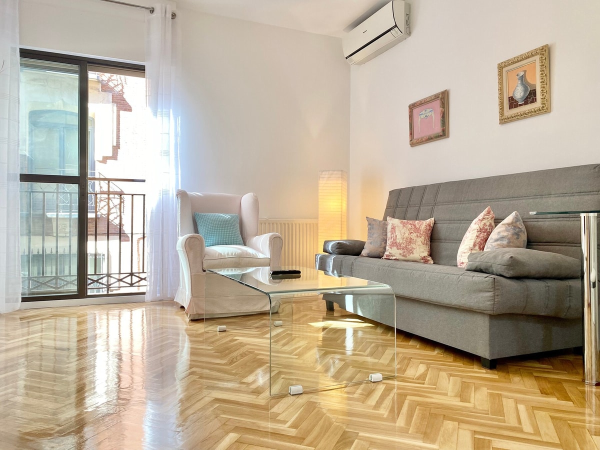 Gran Vía V · 1 dormitorio con A/A · apartamento en Malasaña · foto 1 de 19