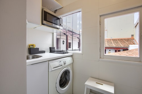 Latina Center · Estudio con A/A · foto 4 · Only Charming, Madrid