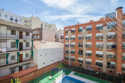Puerta de Atocha · Estudio con piscina y patio · foto 36 · Only Charming, Madrid