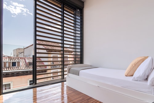 Chueca Apartment 1 · 2 dormitorios, 2 baños y A/A · foto 17 · Only Charming, Madrid