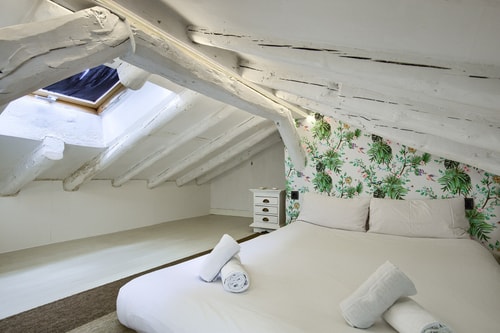 Sol Attic · 1 dormitorio con A/A · foto 7 · Only Charming, Madrid