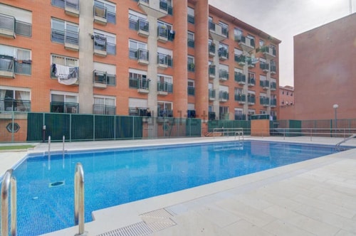 Puerta de Atocha · Estudio con piscina y patio · foto 35 · Only Charming, Madrid