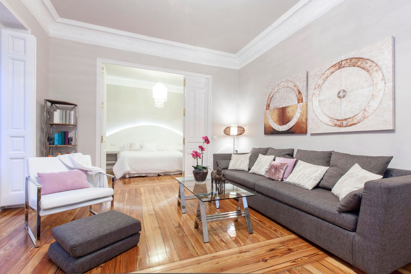 Casa de la Luna · 5 dormitorios, 5 baños y balcón · apartamento en Malasaña · foto 1 de 125