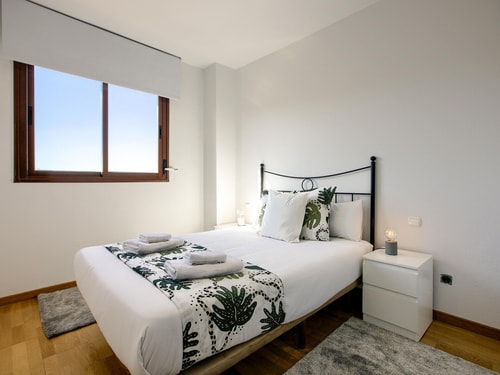 Madrid Airport II · 2 bedrooms, pool, gym and A/C · photo 2 · Only Charming, Madrid