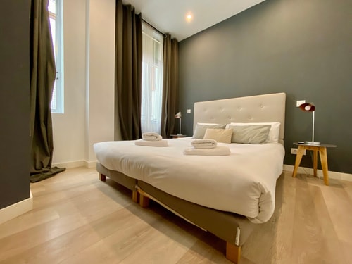 Puerta de Toledo III · 1 dormitorio con A/A · foto 17 · Only Charming, Madrid