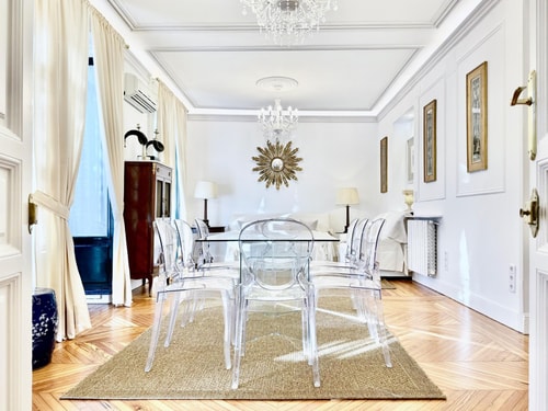 Alfonso XII · Luminoso, 4 dormitorios y 3 baños · foto 12 · Only Charming, Madrid