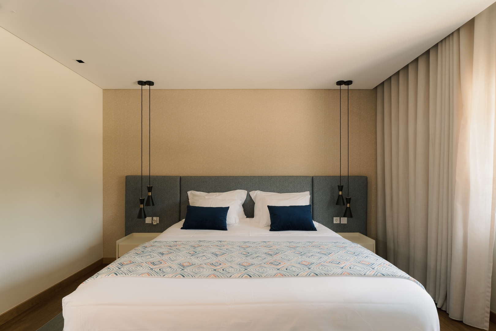 Constance Retreat - Suite Pavão Alvarinho 51 ferocollection.feroslowliving.com