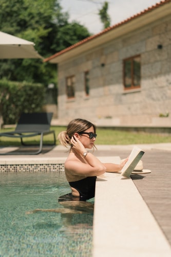 Constance Retreat - Private Pool - by FERO 19 ferocollection.feroslowliving.com