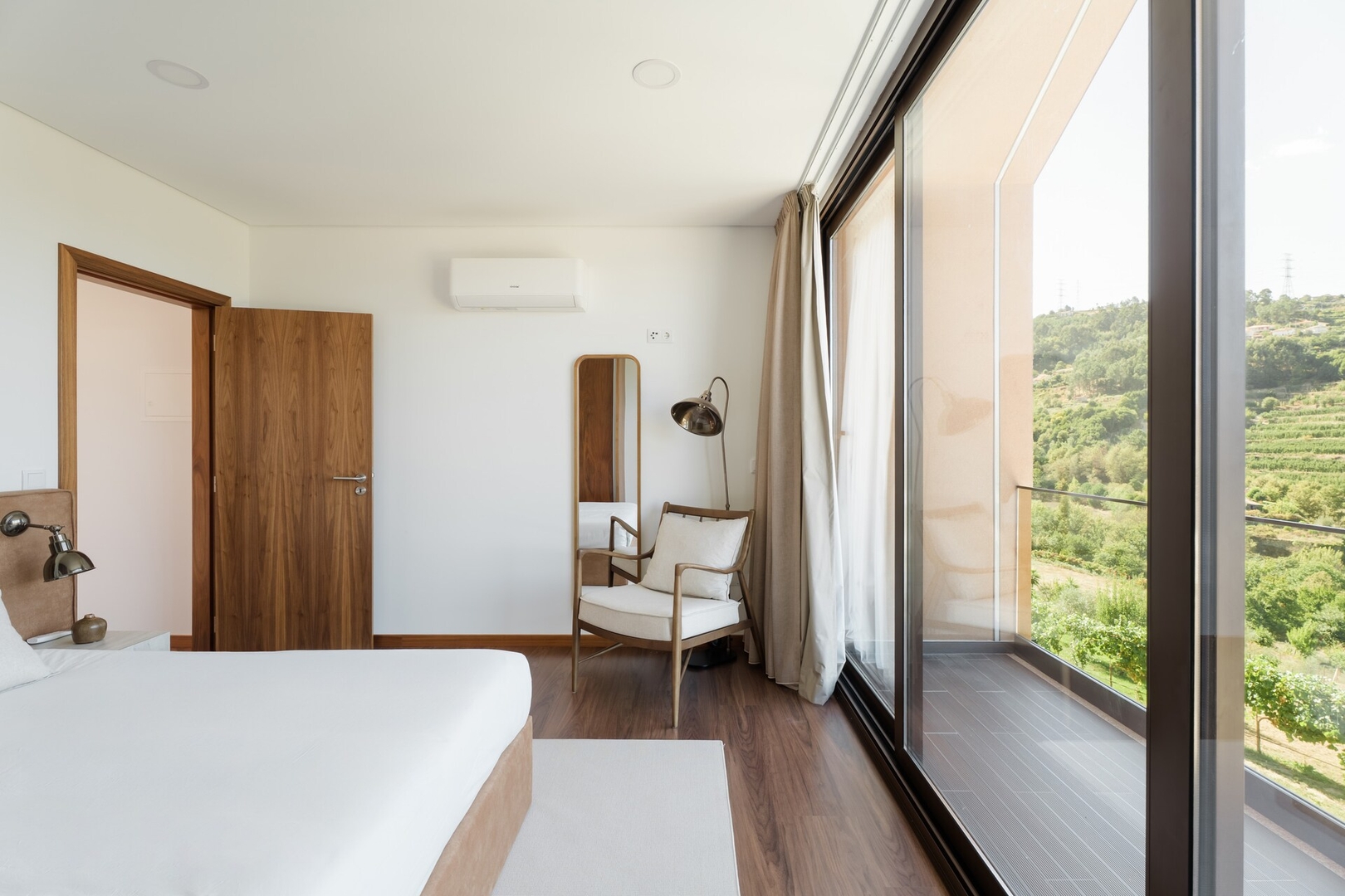 Serpa Pinto Village - Private Pool - by FERO 22 ferocollection.feroslowliving.com