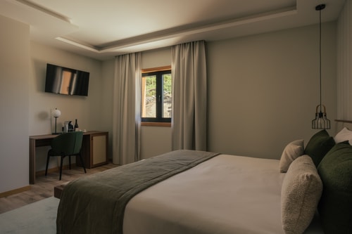 Quinta do Roso - Vineyard View Room 20 ferocollection.feroslowliving.com